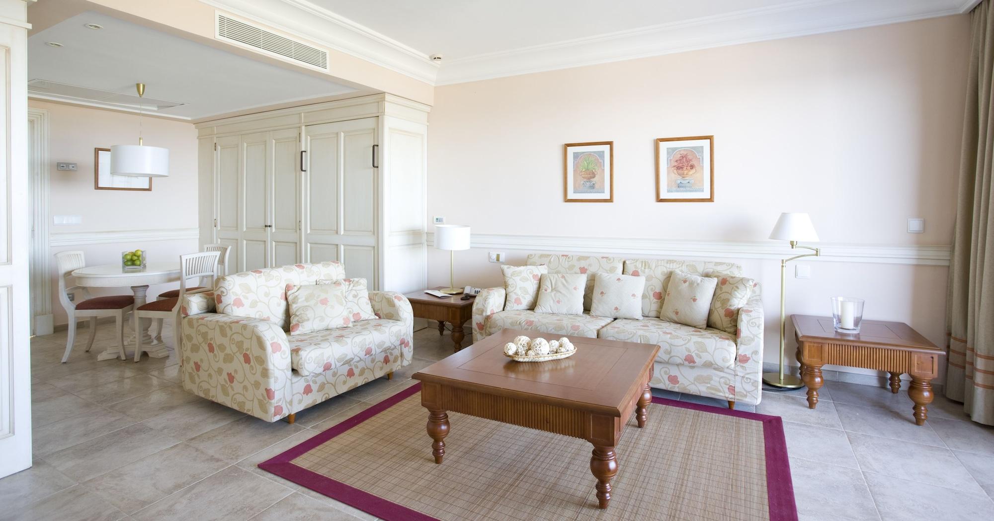Insotel Punta Prima Prestige Suites&Spa Esterno foto