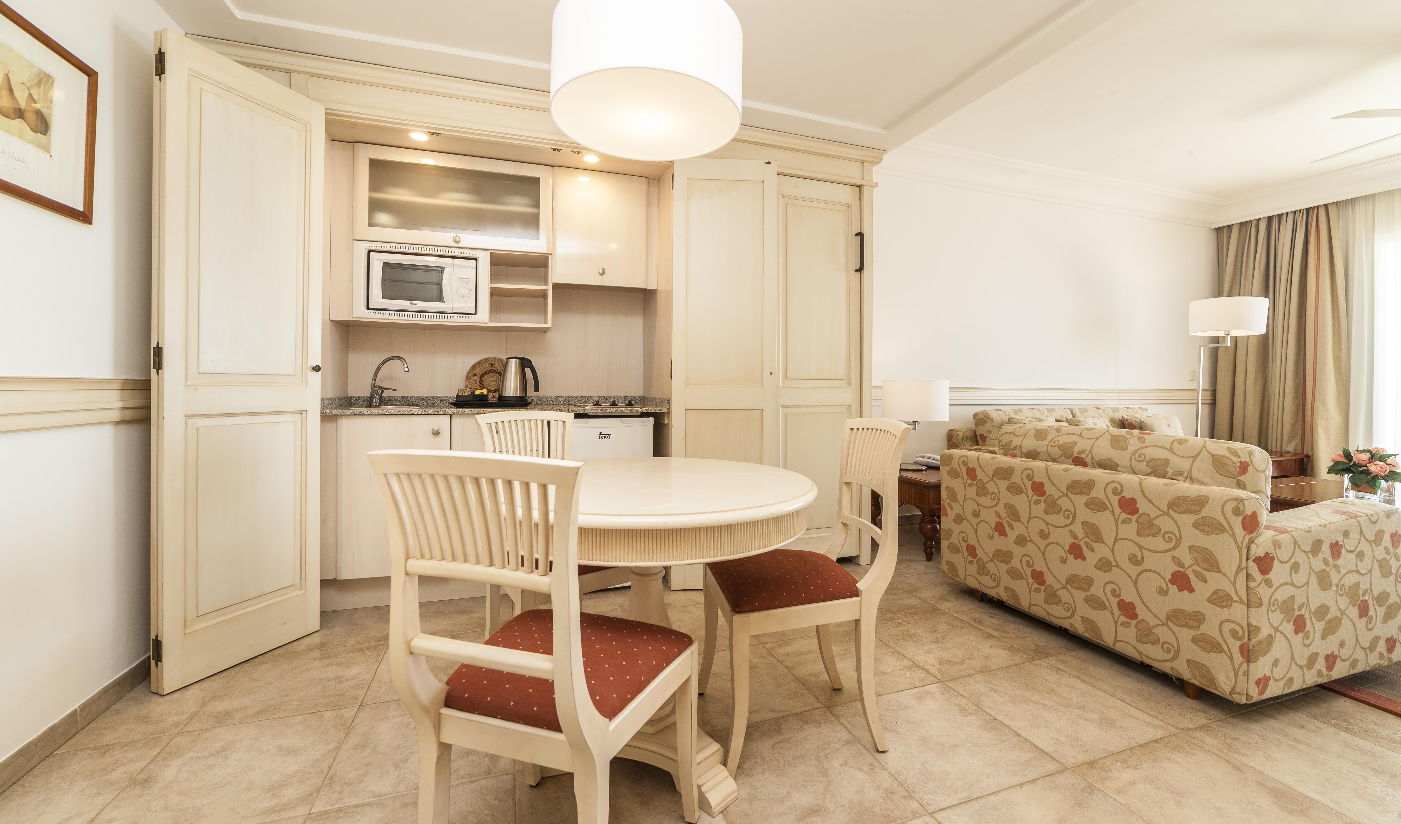 Insotel Punta Prima Prestige Suites&Spa Esterno foto